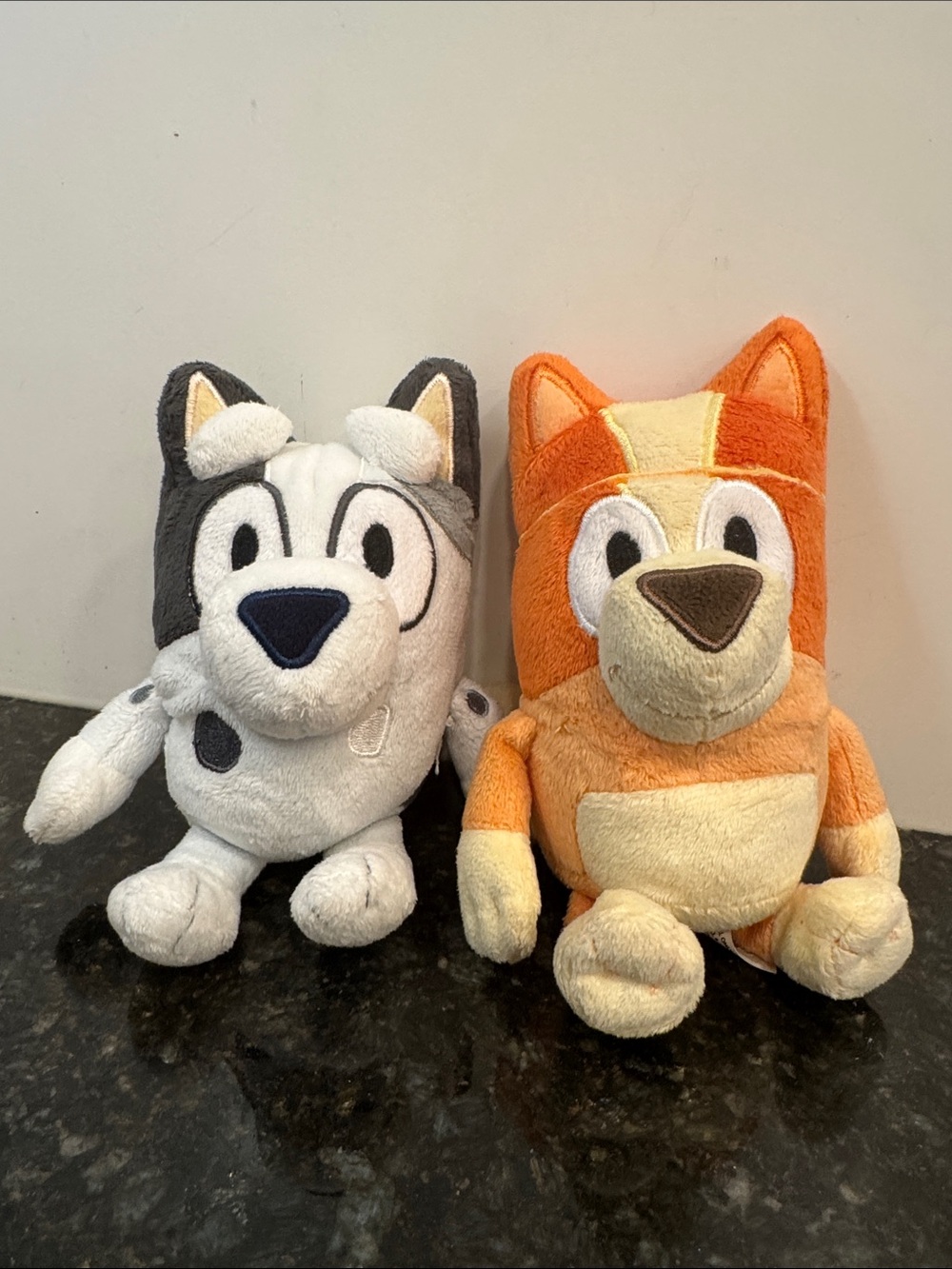 Bluey Plush Dolls by Moose Orange Stuffed Animal Bundle x dogs